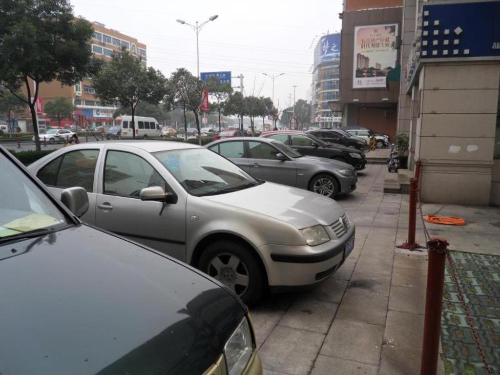 Jinjiang Inn - Jiangyin Chengjiang Middle Road Exterior photo